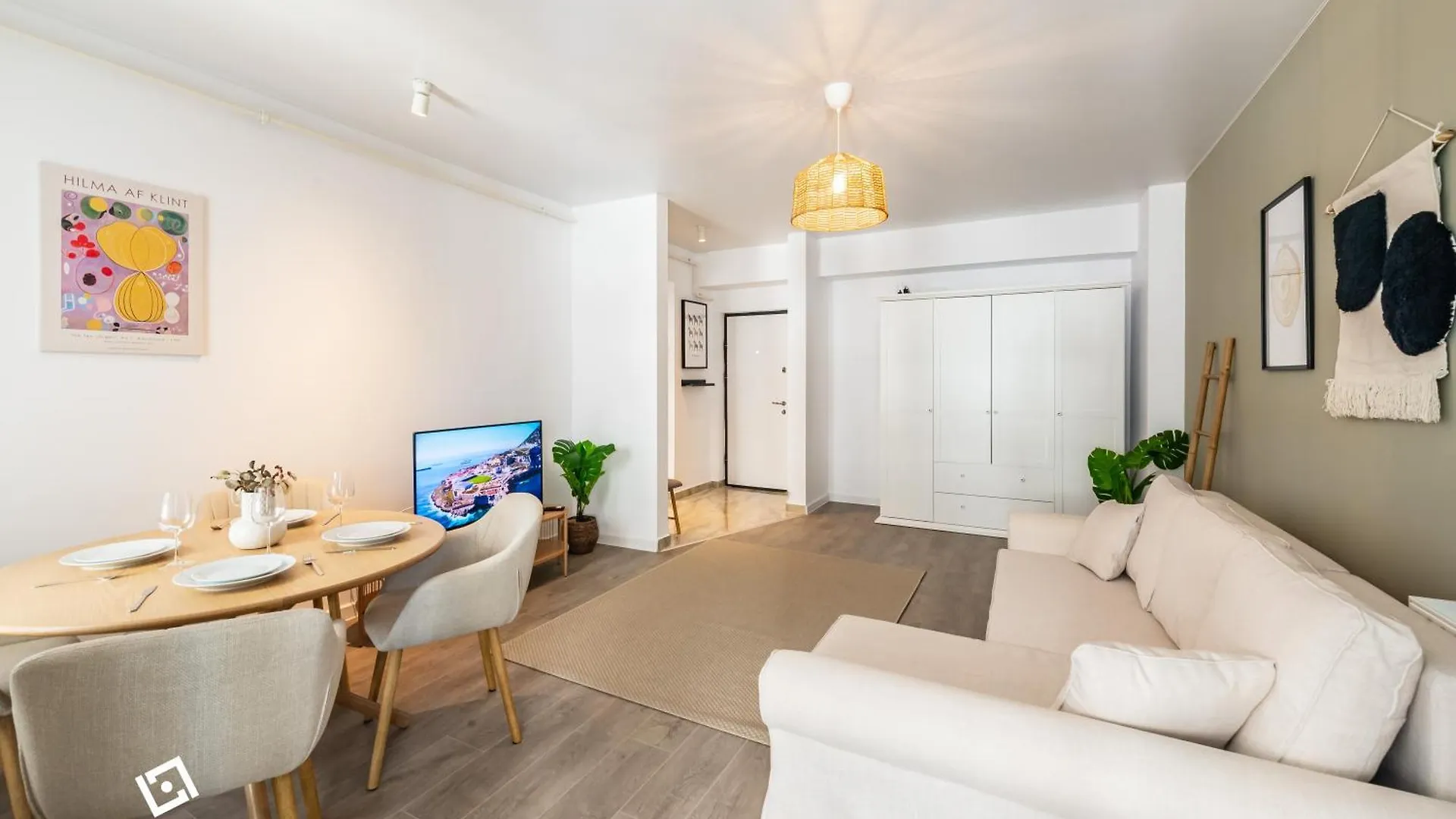 Central Spacious Apartment 513 Bucharest Romania